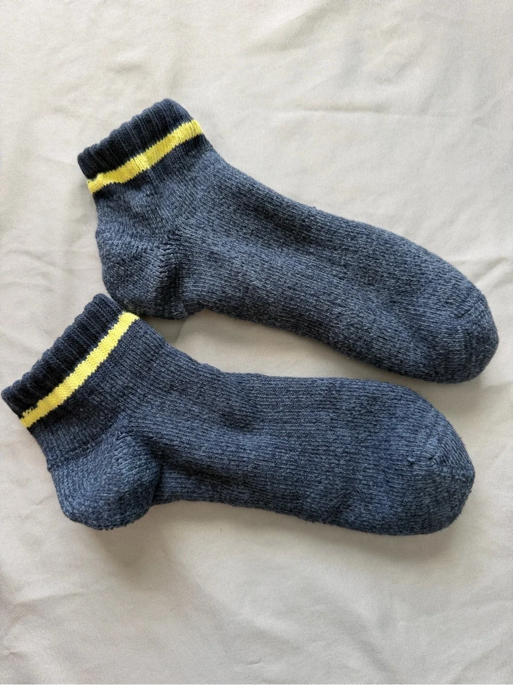 Men's Hiking Ankle Socks - Navy with Yellow Stripe